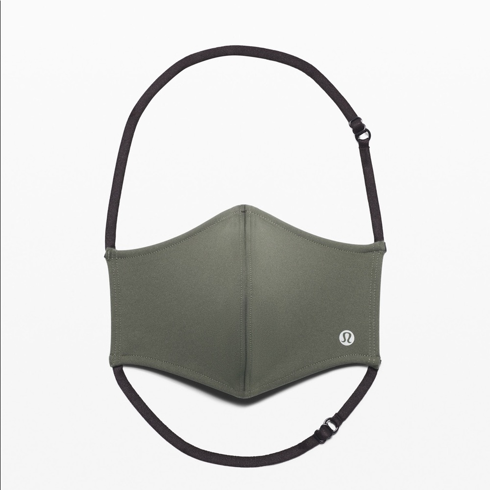 Lululemon - Double Strap Face Mask